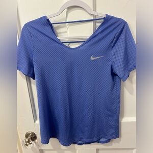 Nike workout shirt size small